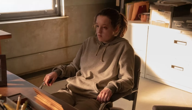 Р—РІРµР·РґР° СЃРµСЂРёР°Р»Р° РћРґРЅРё РёР· РЅР°СЃ Р‘РµР»Р»Р° Р СЌРјСЃРё СЃС‹РіСЂР°РµС‚ Р‘РµР»СѓСЋ РІРґРѕРІСѓ