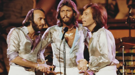 Р РёРґР»Рё РЎРєРѕС‚С‚Сѓ РїСЂРµРґР»РѕР¶РёР»Рё СЃРЅСЏС‚СЊ Р±Р°Р№РѕРїРёРє Рѕ РіСЂСѓРїРїРµ Bee Gees