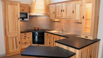 Зручні та стильні: як вибрати та зробити кухонні меблі самостійно