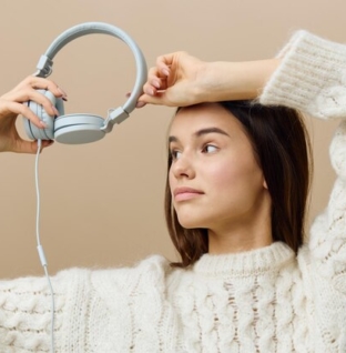 Nado brat JBL Link Music kak luchshiy muzykalnyy aktsessuar